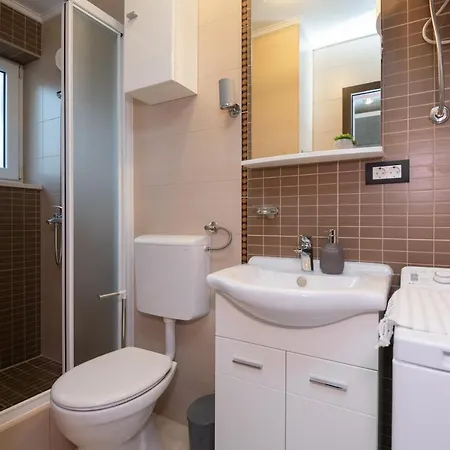 Ante Apartment